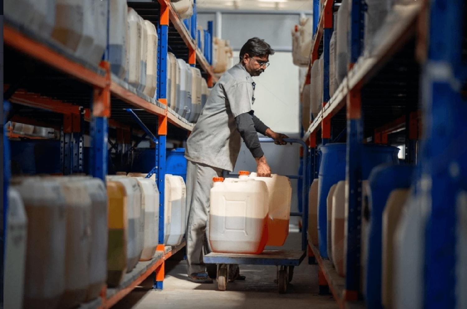 How to Find the Wholesale Essential Oils Supplier for Your Business